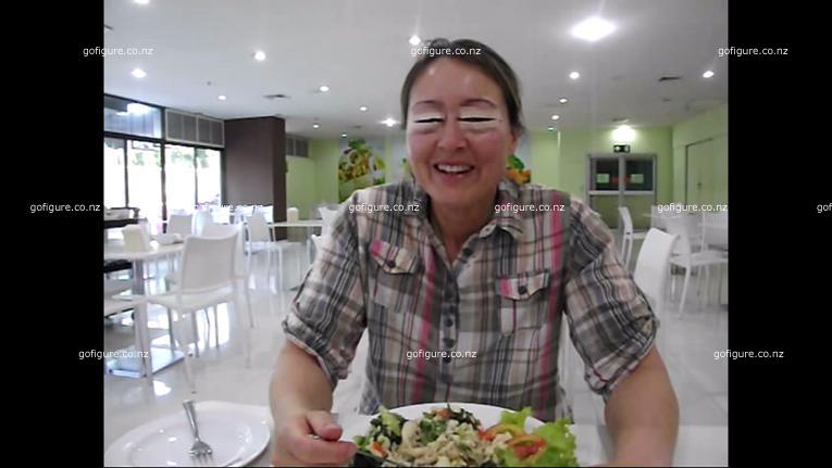 14-Lisa-food