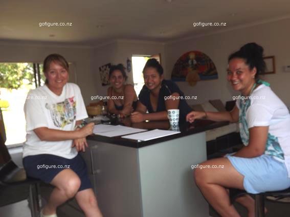 15-FlatCamp-group