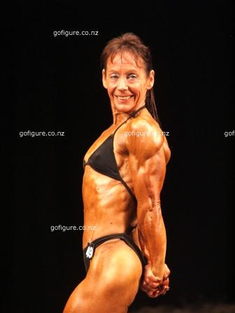 09-NzfAkl-WopenphysJulietri