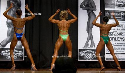 09-NzfMast-15 open figure short & tall