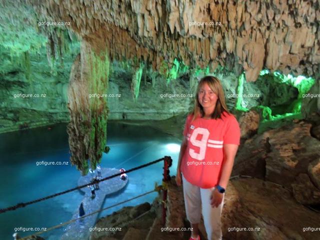 16-Lisa-cenote.jpg