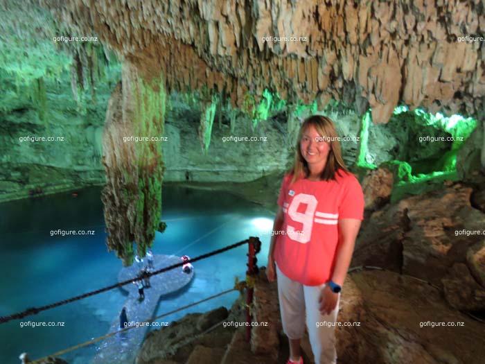 16-Lisa-cenote.jpg