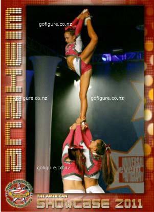 11-Raechelle-annaliselegstand.jpg