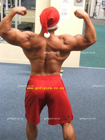 06-TonyDecSanta