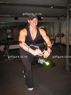 07-DelaineChest10Aug