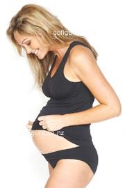 07-NbaNthHbrG-Rachellepregnant with dioe egg