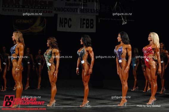 09-Raechelleside