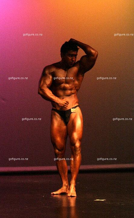 10-ClubPhys-Raf Abs Shot
