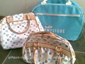 00-prizesbagsSml