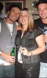 10-Donelle-Dee and Kane