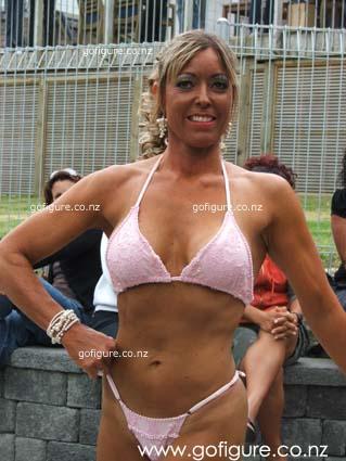 07-bikinimonty1