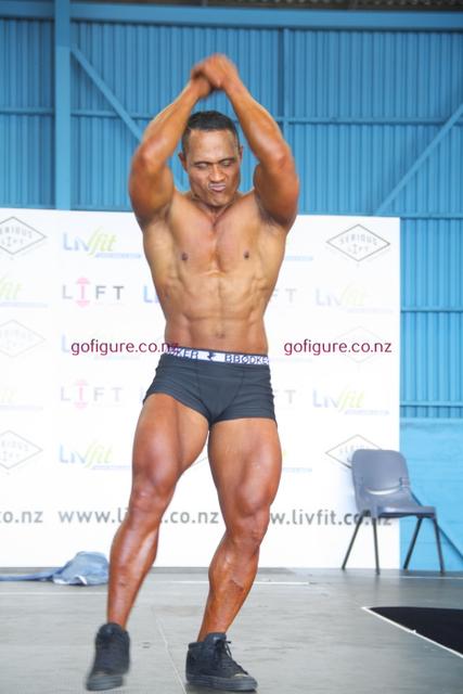 Tony034.JPG