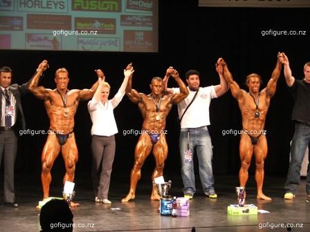 09-EliteM-top3