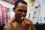 09-CNI-SnapsTonyfood