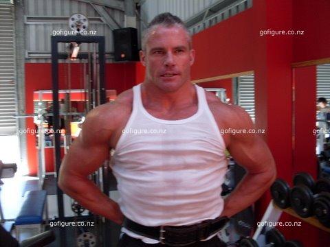 10-Hunk-Aronmusc