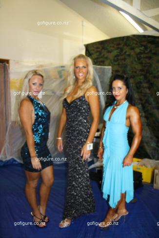 10-WFF-modeldress