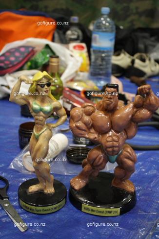 10-WFF-statues