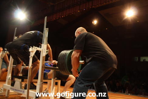 10-WFF0-bench