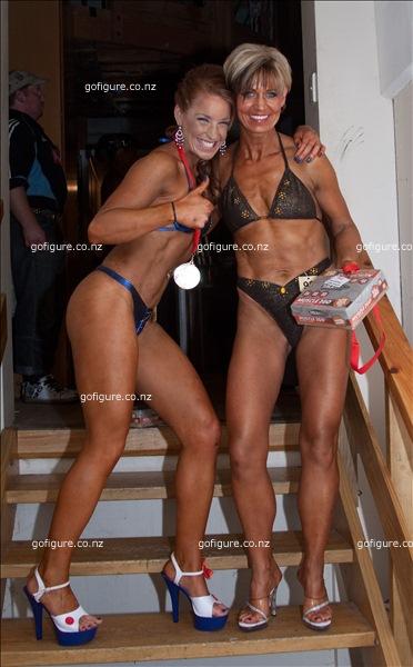 10-NthIsl-Sarah Simonsen, Michelle Parnell