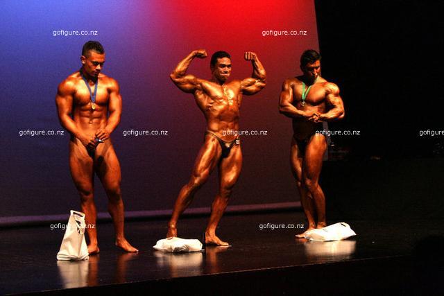 10-ClubPhys-Open Men class