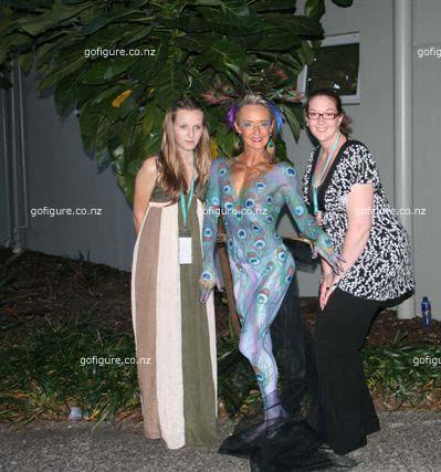 10-AliG-bodyart3