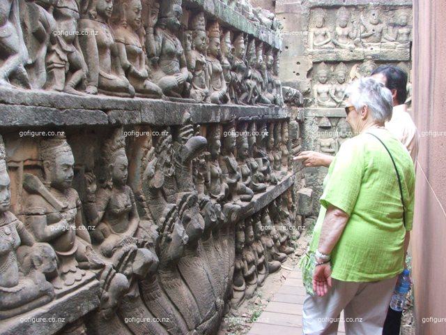 11-Cam-Carving