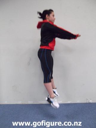 11-Nuriajumpingsquats2
