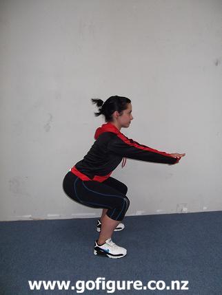 11-Nuriajumpingsquats1