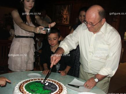 11-PetesBday0030.JPG