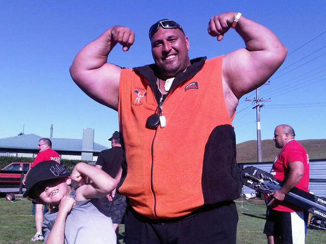 11-strongman1