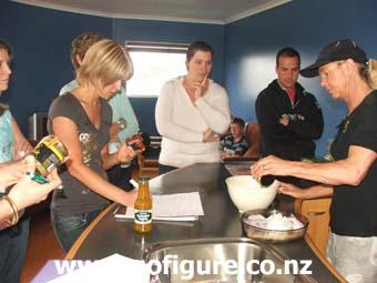 07-MareeCookgrp2-2Dec