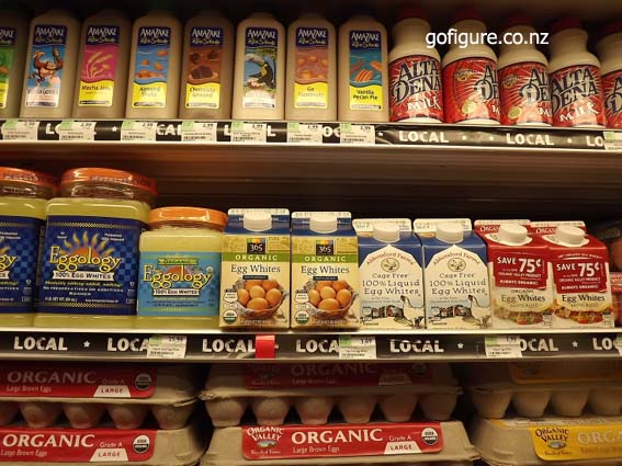11-SantaM-eggwhite.jpg