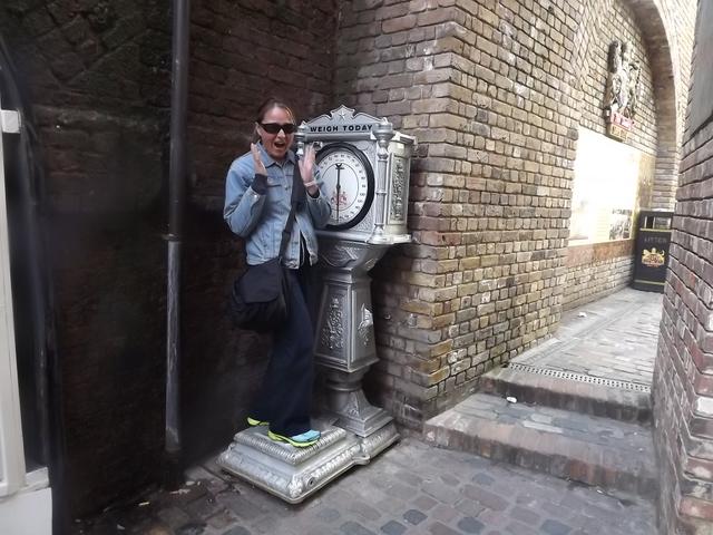 00-London-lisa.JPG