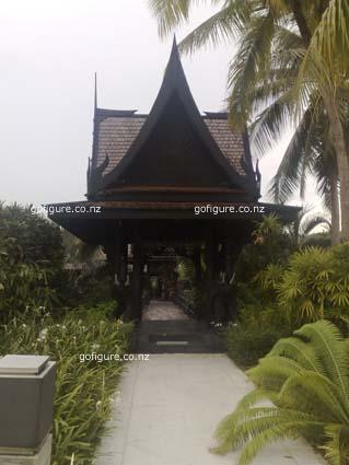 08-KirstineThai12