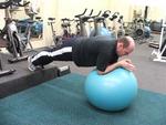 08-ExerKev-Swisballplank