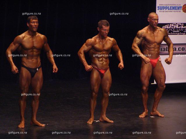 12-NbaSthIs-Overall Physique Men Posedown.JPG