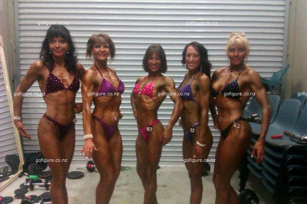 12-NabbaSthIs-girls.jpg