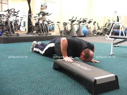 08-ExerKev-PushupDown