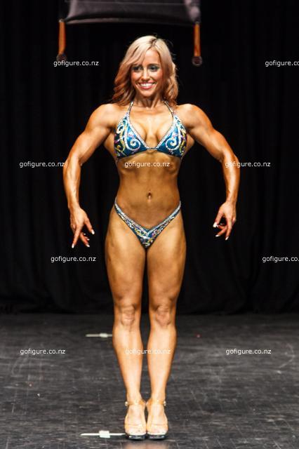 IMG_2258 - nuria guest pose.jpg