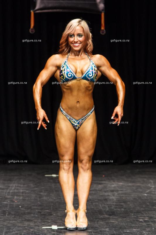 IMG_2258 - nuria guest pose.jpg