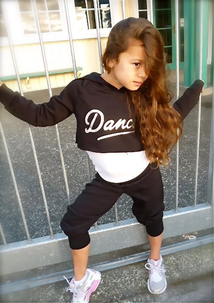 00-Brooke-taleiadance.jpg
