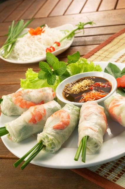 12-Pasta-VietnameseSpringroll