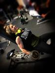 12-NuriaEx-Training.incline.curls.jpg