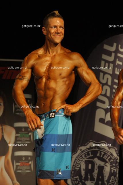 13-GoFigureShow0431.JPG