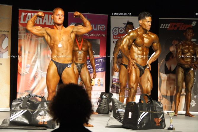 13-GoFigureShow0650