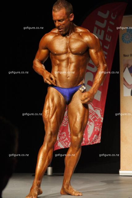 13-GoFigureShow1053