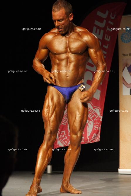 13-GoFigureShow1053
