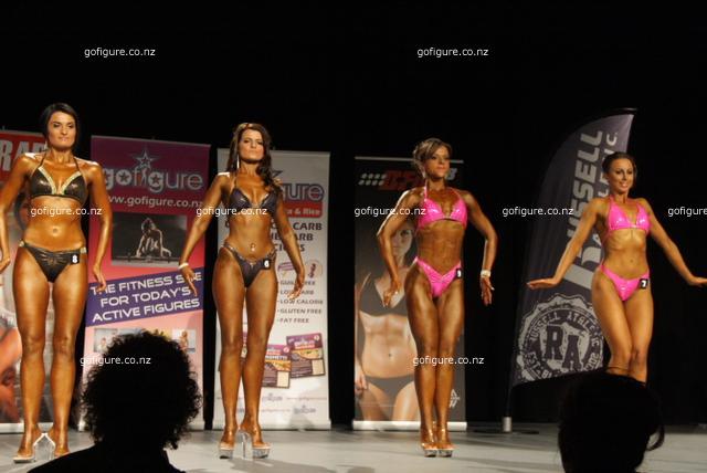 13-GoFigureShow0341.JPG