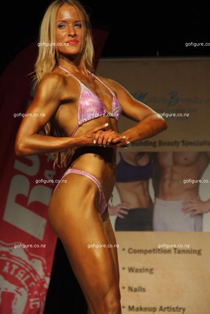 13-GoFigureShow0968.JPG