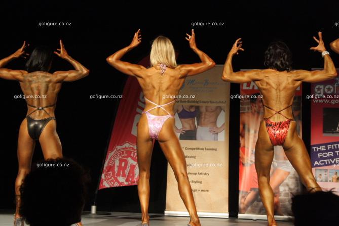 13-GoFigureShow0965.JPG